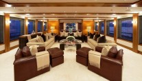 CLOUD 9  Main Salon
